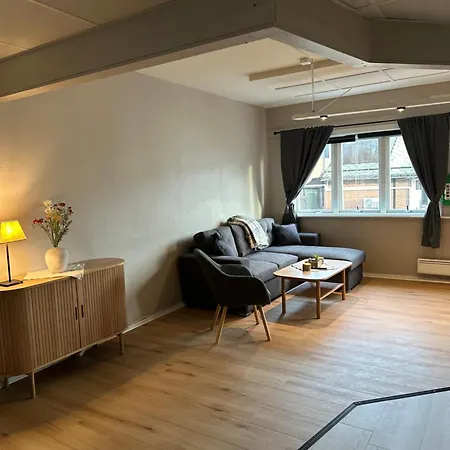 Town شِرِكينيس